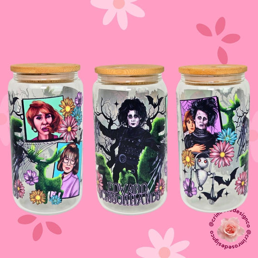 Bring a touch of dark whimsy to your drink with our Scissorhands cup – inspired by the iconic tale of love, creativity, and a gentle soul with sharp style.