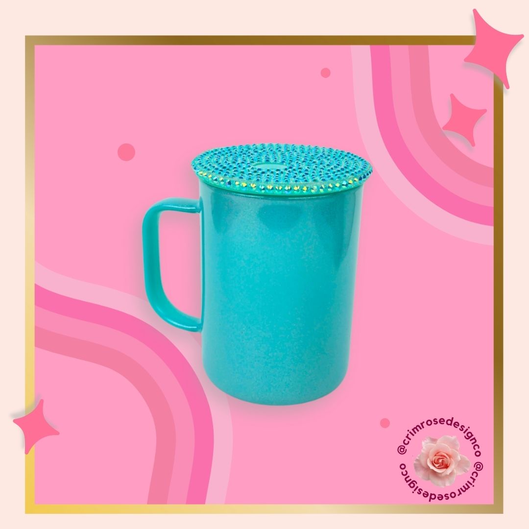 17oz shimmer glass mug in teal and comes with a matching rhinestone lid. 